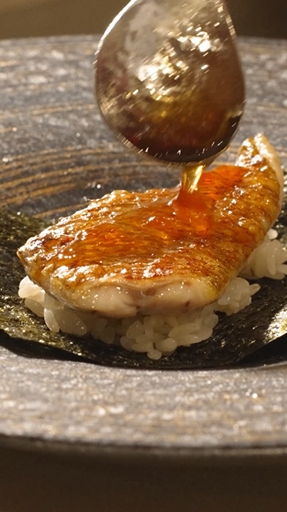 海鮮丼 角島 魚心（八幡東区 海鮮丼）のグルメ情報 | ヒトサラ